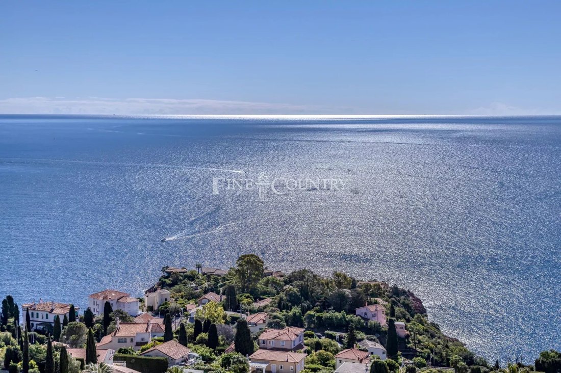 Villa in Le Dramont-Agay-Anthéor-Le Trayas, Saint-Raphaël, France 4 - 17887466