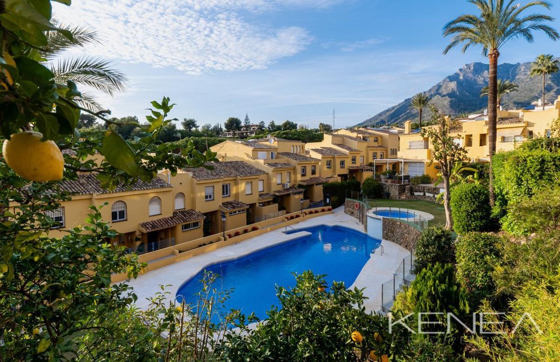 Townhouse in Marbella, Andalusia, Spain 1 - 17947232