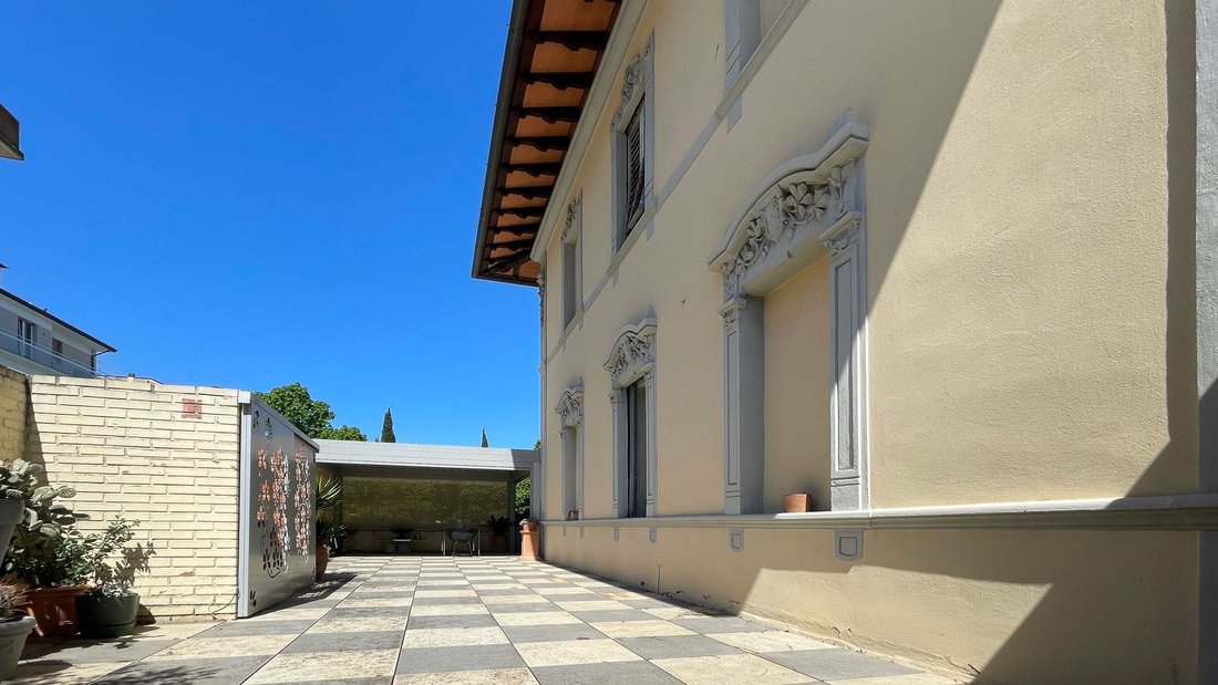 Apartment in Center, Arezzo, Tuscany 1 - 17954235