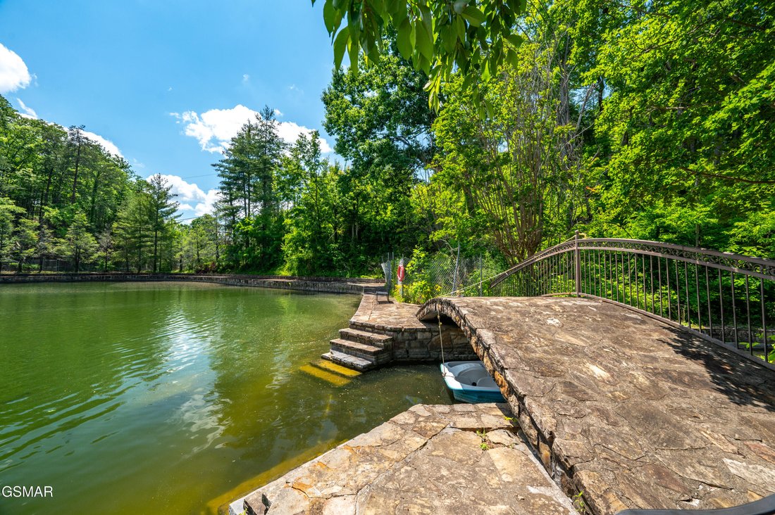 House in Sevierville, Tennessee, United States 4 - 17950329