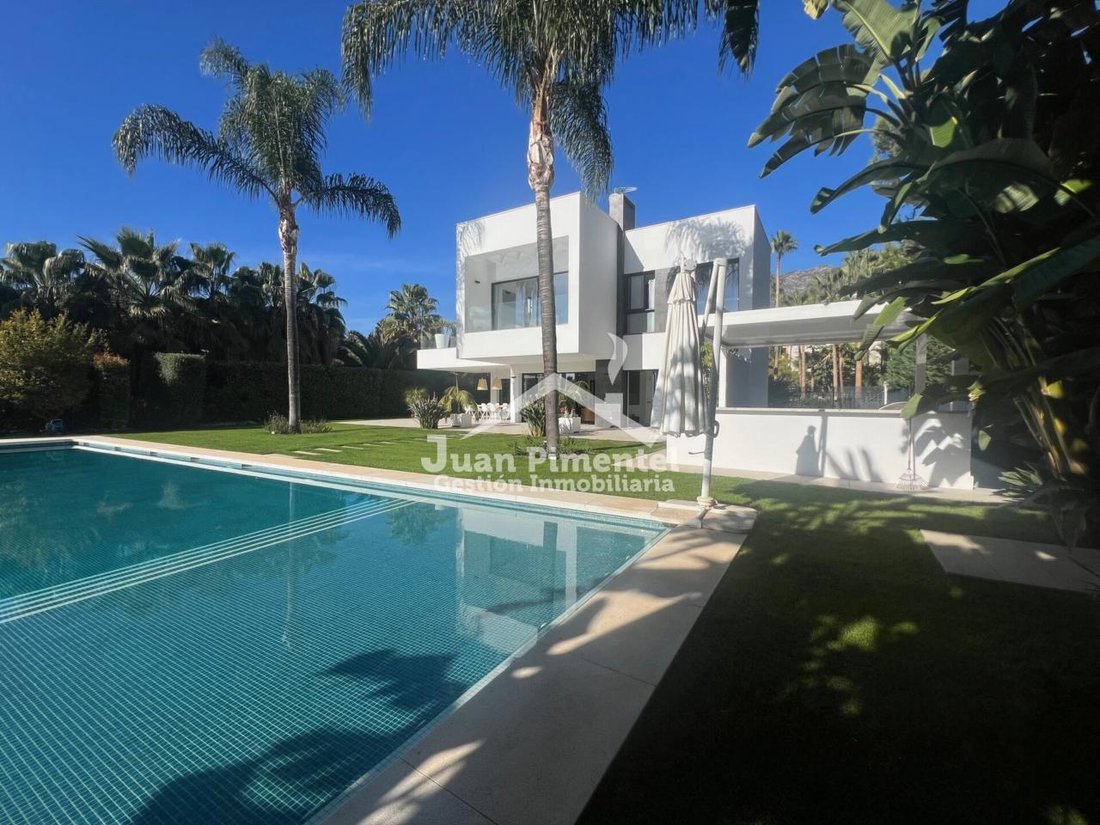 Chalet in Sierra Blanca, Marbella, Spain 3 - 17947296