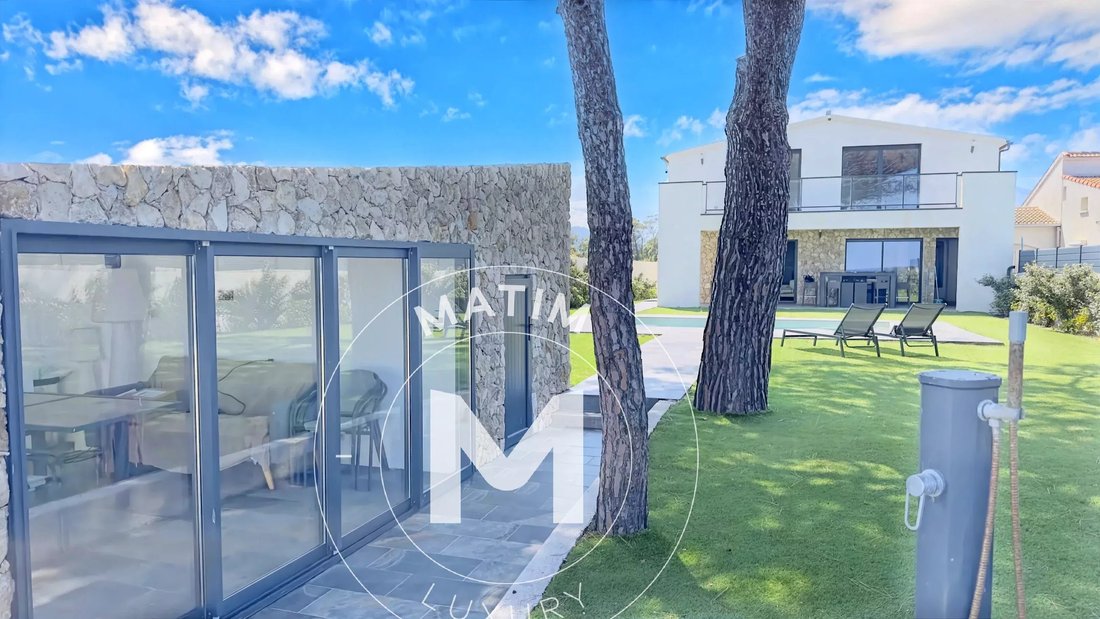 Villa in Lucciana, Corsica, France 1 - 17947131