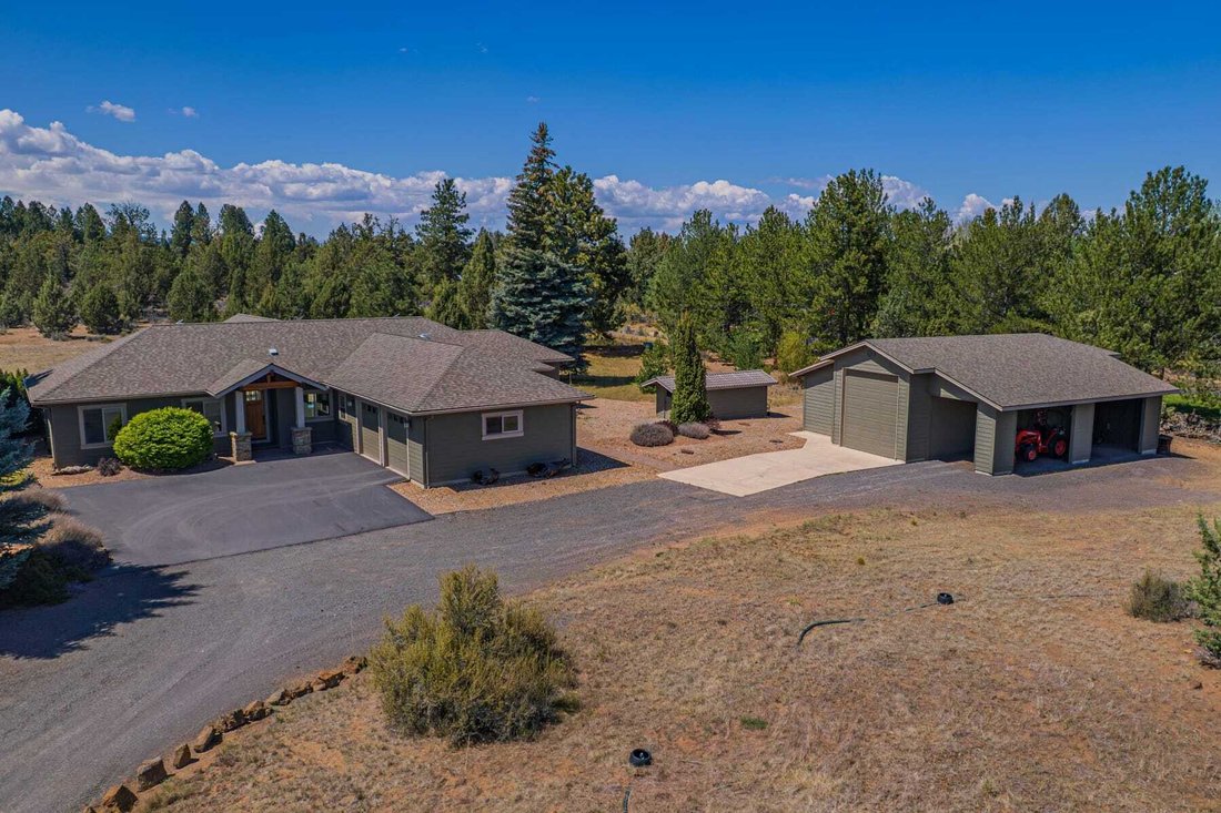 House in Bend, Oregon, United States 2 - 17949152