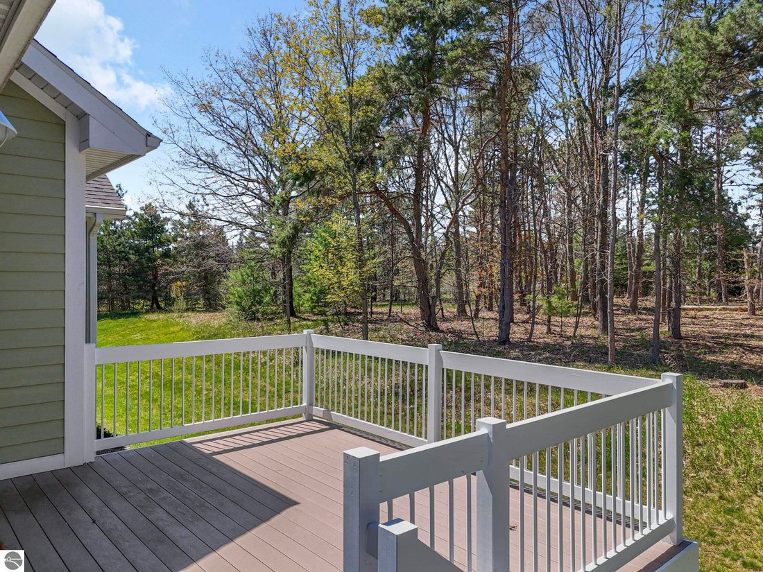 Condo in Traverse City, Michigan, United States 5 - 17509661