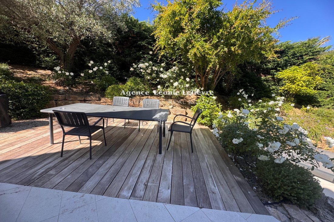 Villa in Ville-Les Saquedes-Le Bouillonnet, Sainte-Maxime, France 5 - 17948479