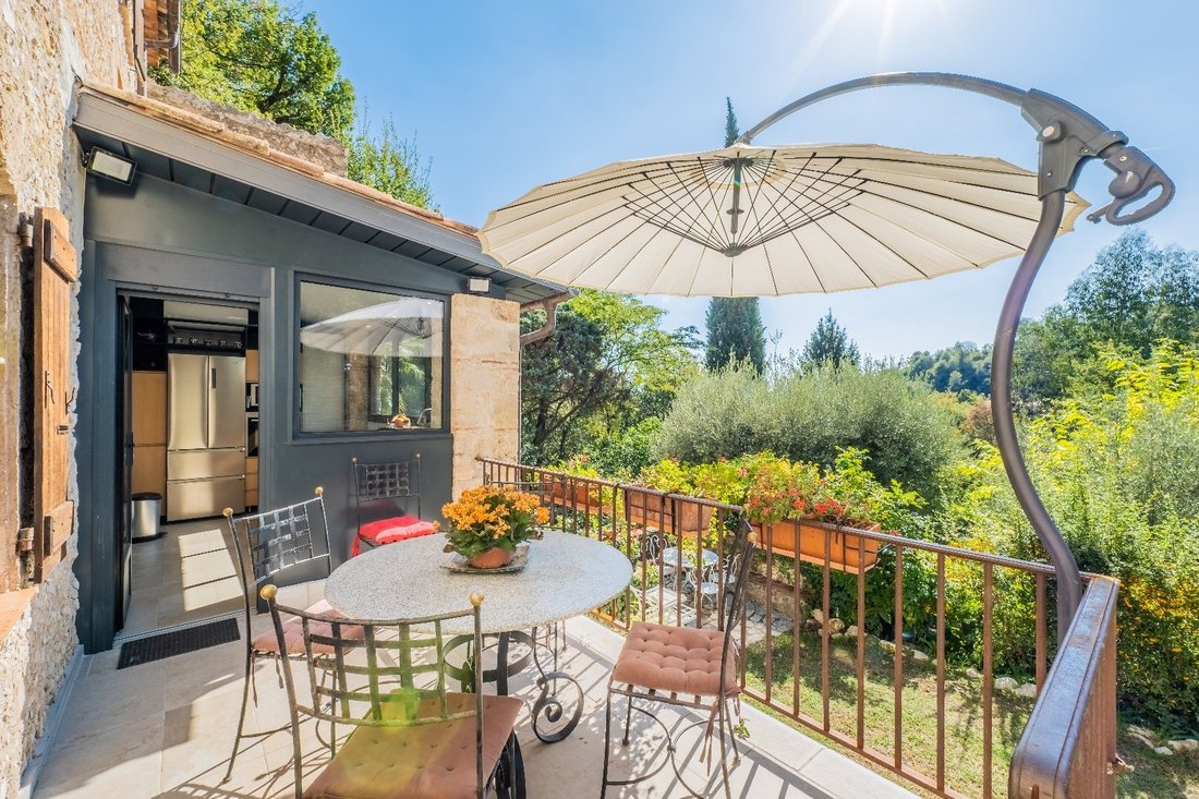 House in Carros, Provence-Alpes-Côte d'Azur, France 2 - 17953536