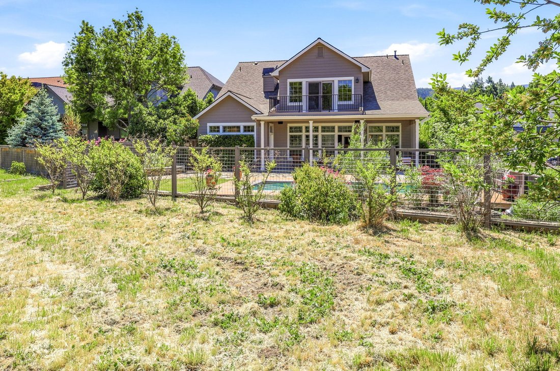 House in Ashland, Oregon, United States 4 - 17955842