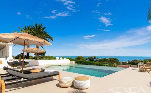 Villa in Estepona, Andalusia, Spain 1