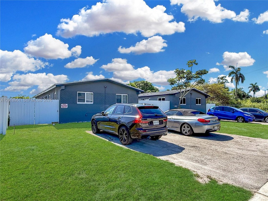 Wilton Manors, Florida, United States 3 - 17953315