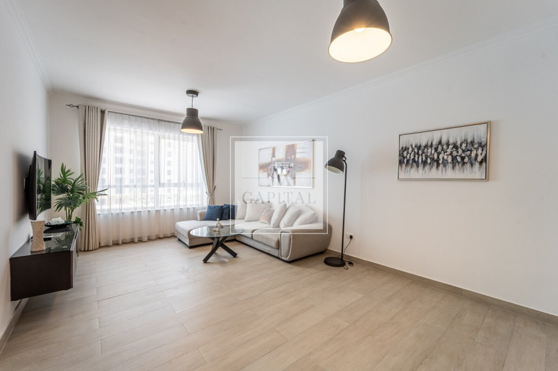 Apartment in Al Barsha South 5, Al Barsha, Dubai 3 - 17947127