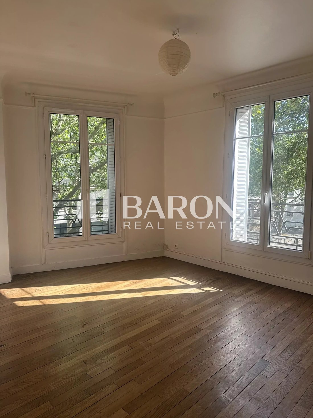 Apartment in Reine-Mairie, Boulogne-Billancourt, France 3 - 17949248
