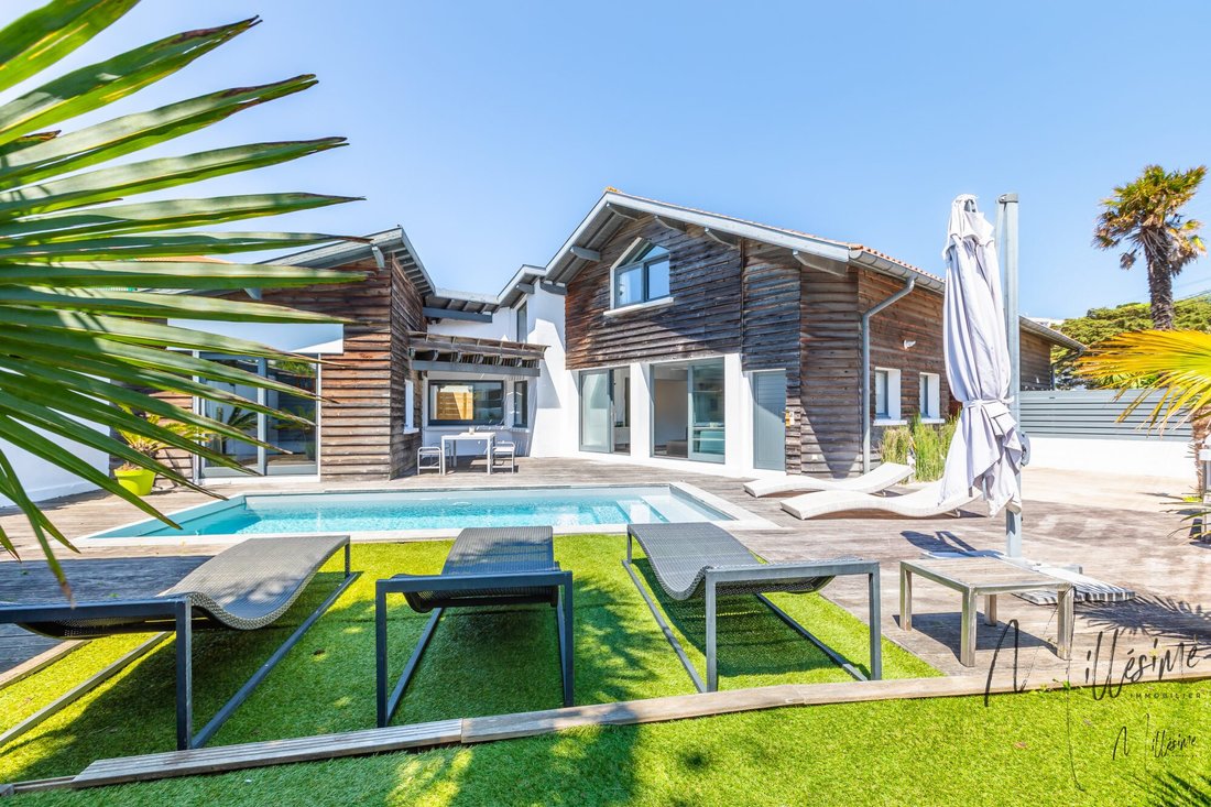 House in Anglet, Nouvelle-Aquitaine, France 1 - 17955436