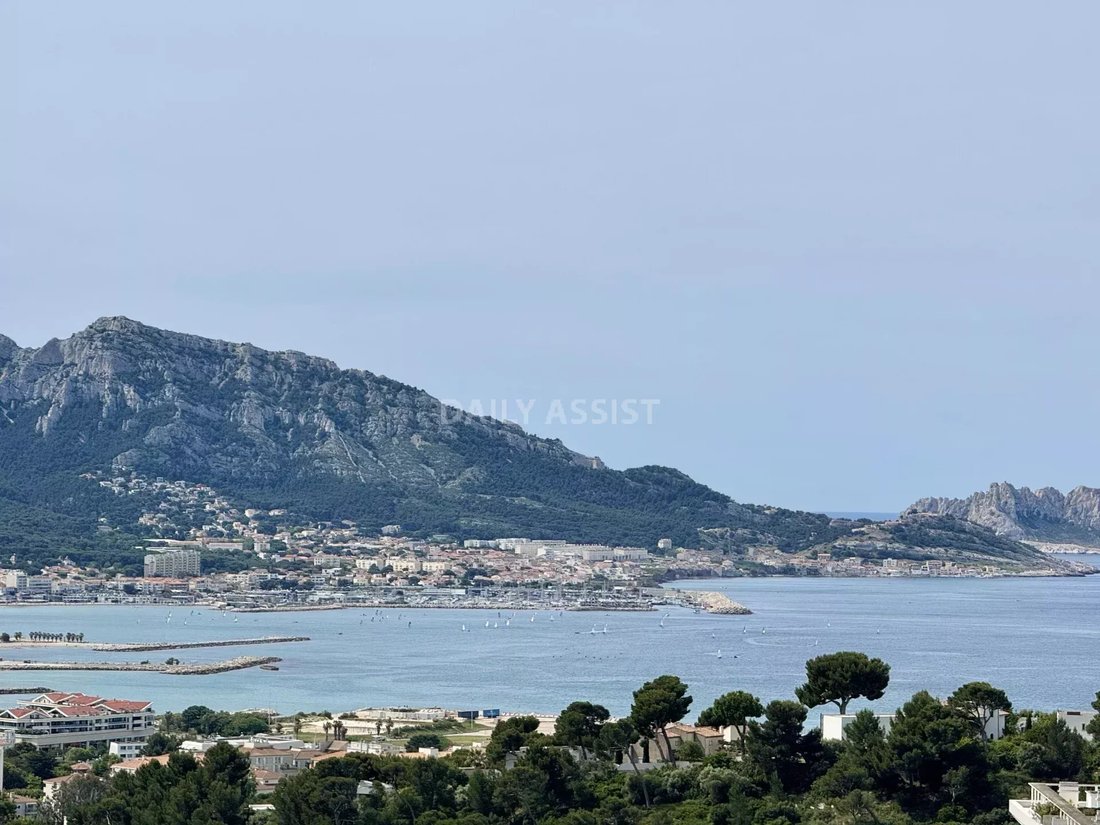 Apartment in Périer, 8e Arrondissement, Marseille 1 - 17954013