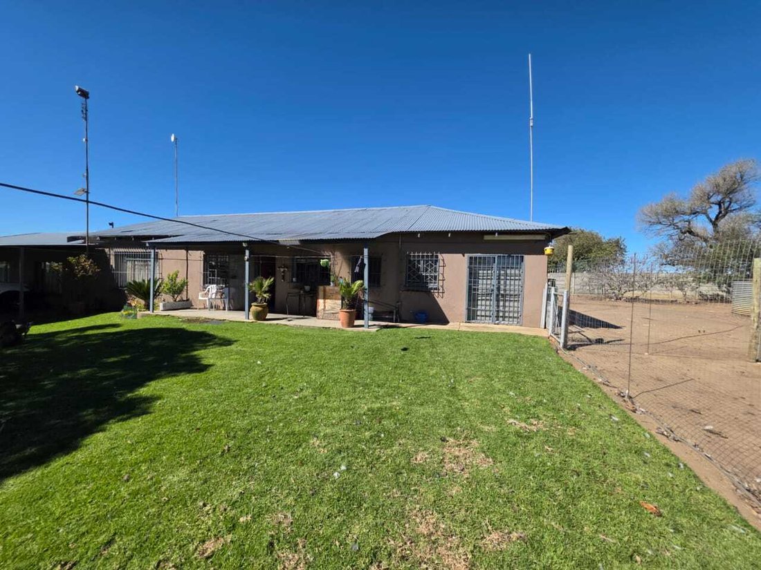 Estate in Endicott, Gauteng, South Africa 1 - 17949726
