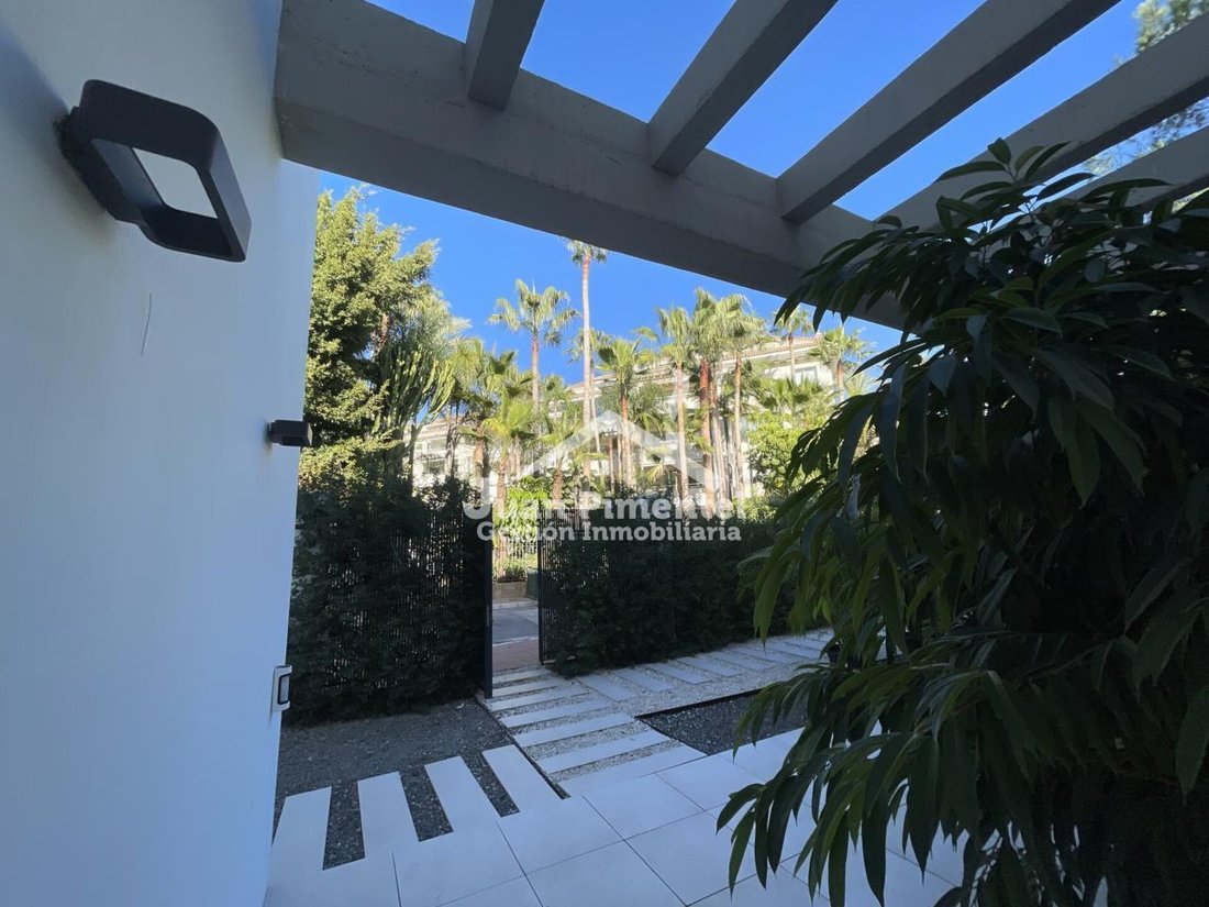 Chalet in Sierra Blanca, Marbella, Spain 4 - 17947296