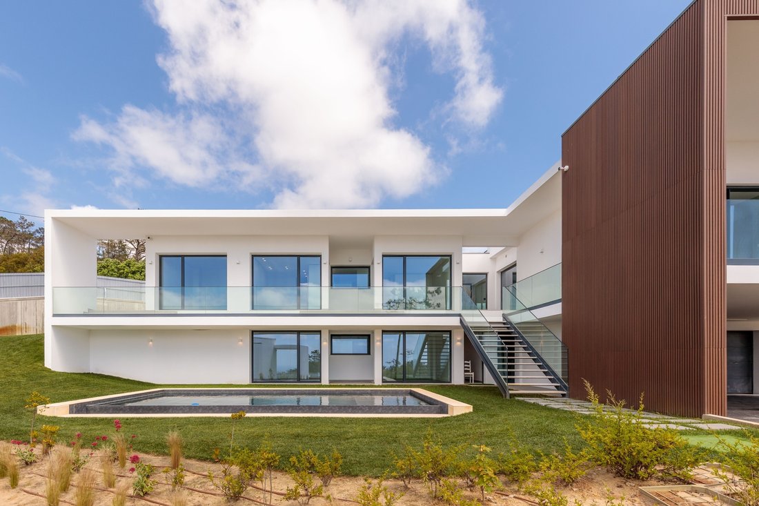 Villa in Colares, Lisbon, Portugal 2 - 17948749