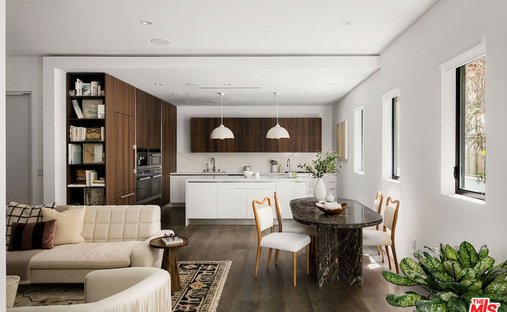 Condo in Los Angeles, California, United States 1