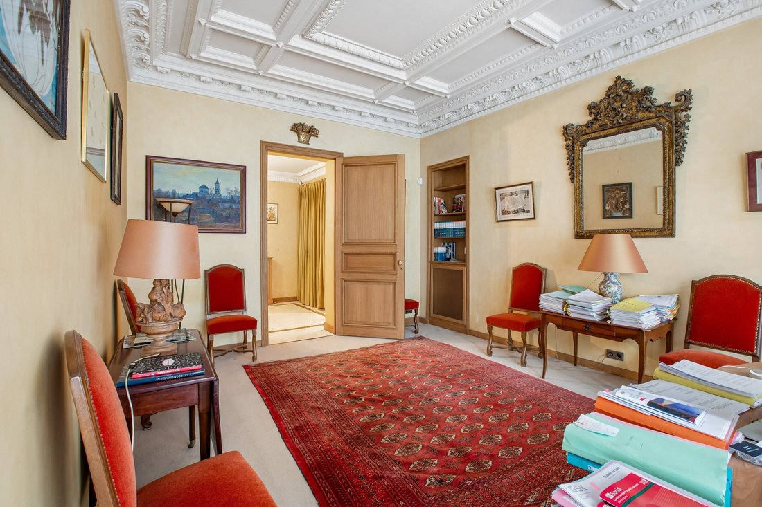 Apartment in Hoche-Friedland, Paris 8e Arrondissement, Paris 1 - 17955548
