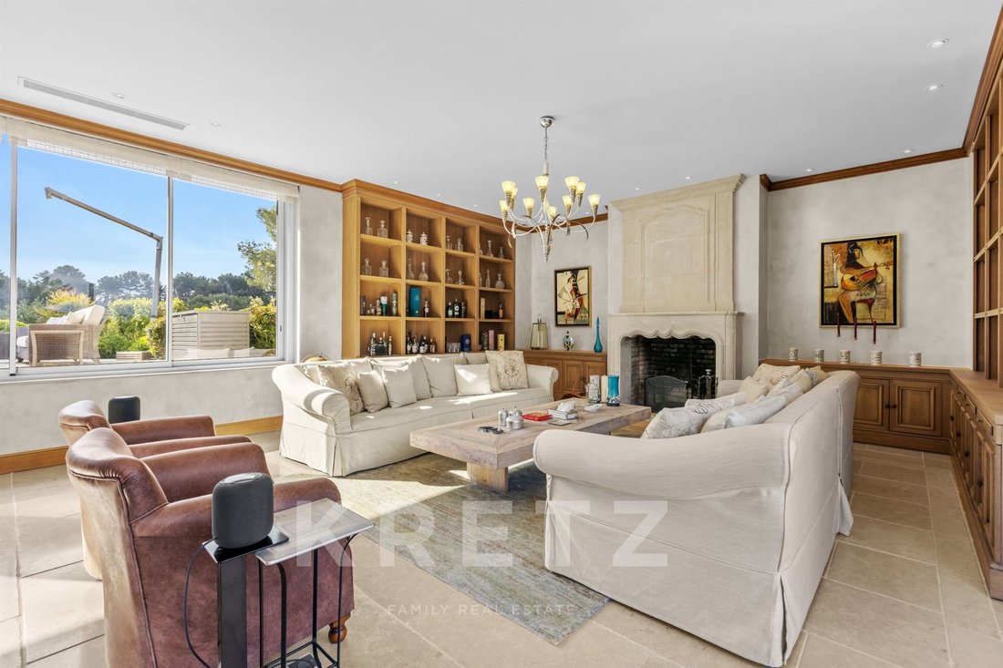 House in Mougins, Provence-Alpes-Côte d'Azur, France 4 - 17954299