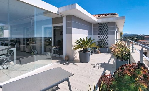 Apartment in Le Dramont-Agay-Anthéor-Le Trayas, Saint-Raphaël, France 1