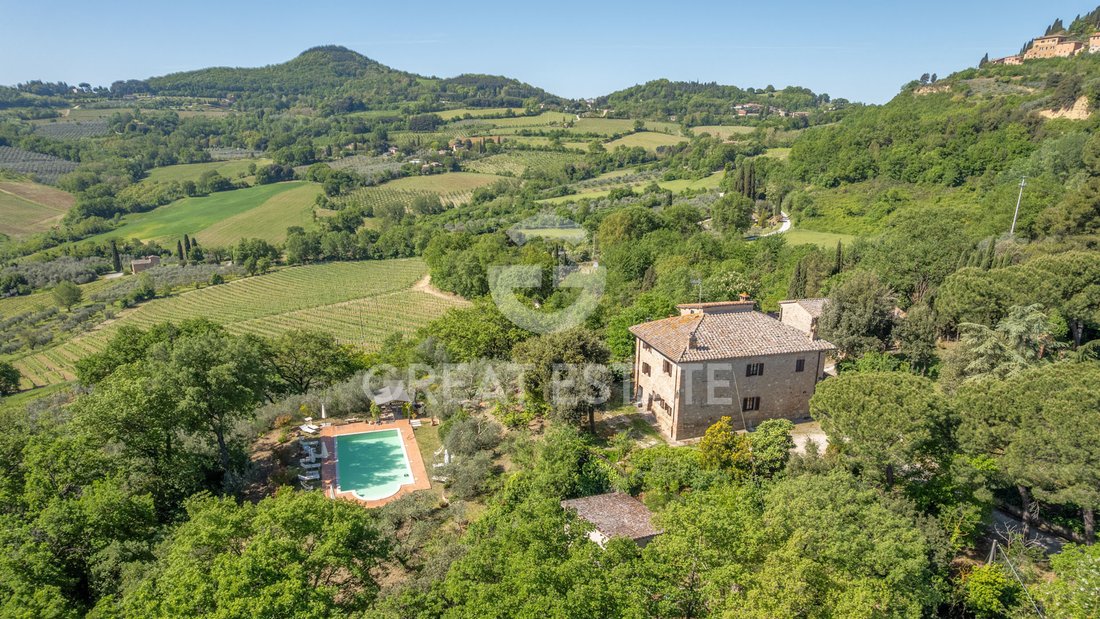 Estate in Montepulciano, Tuscany, Italy 1 - 17954030