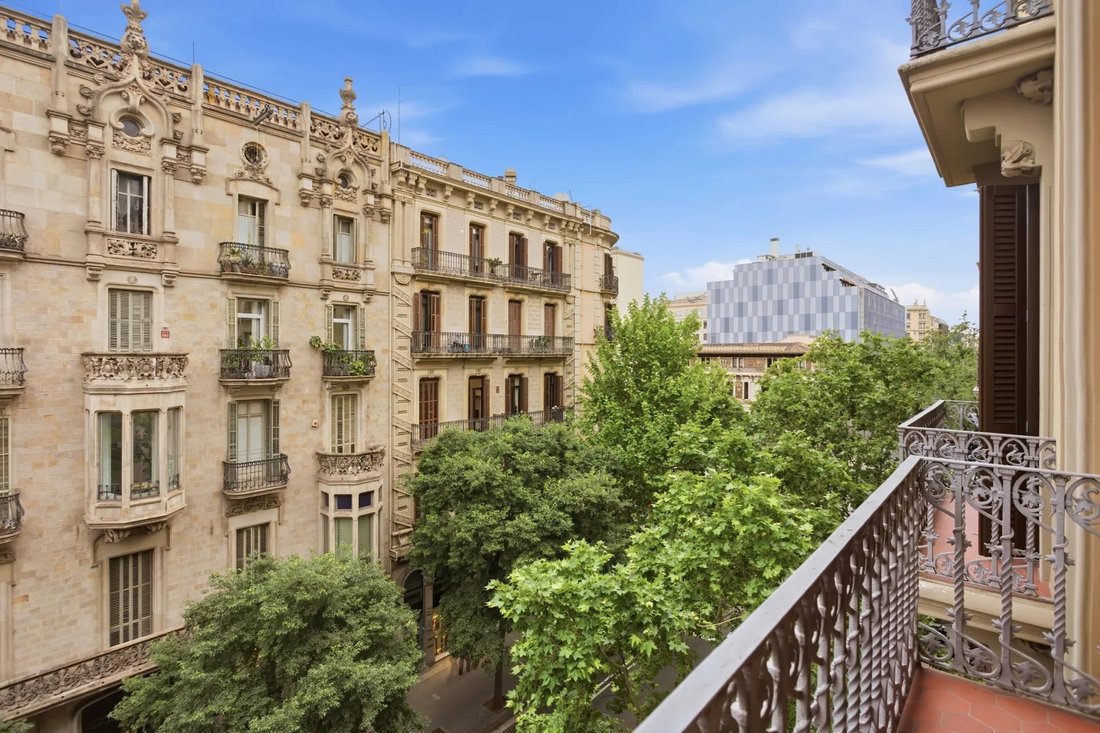 Wohnung in Eixample, Barcelona, Spanien 3 - 17949235
