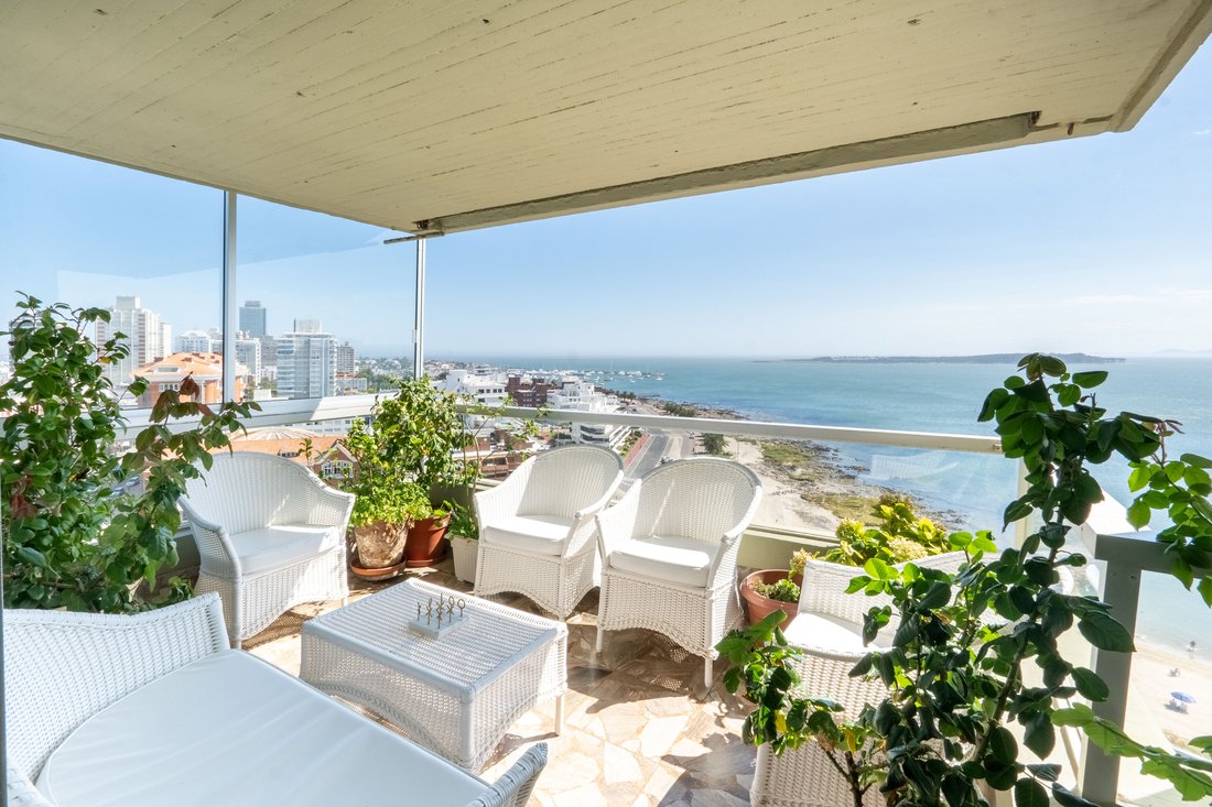 Apartment in Punta del Este, Maldonado Department, Uruguay 1 - 17954166