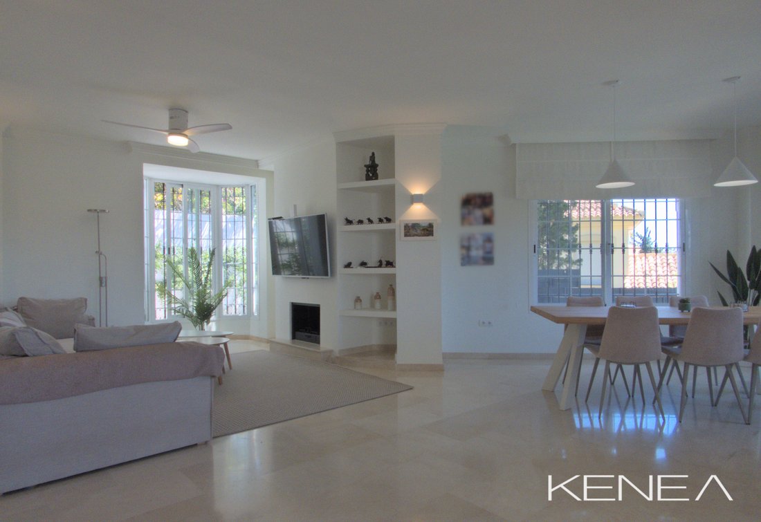 Villa in Elviria-Cabopino, Marbella, Spain 3 - 17947434