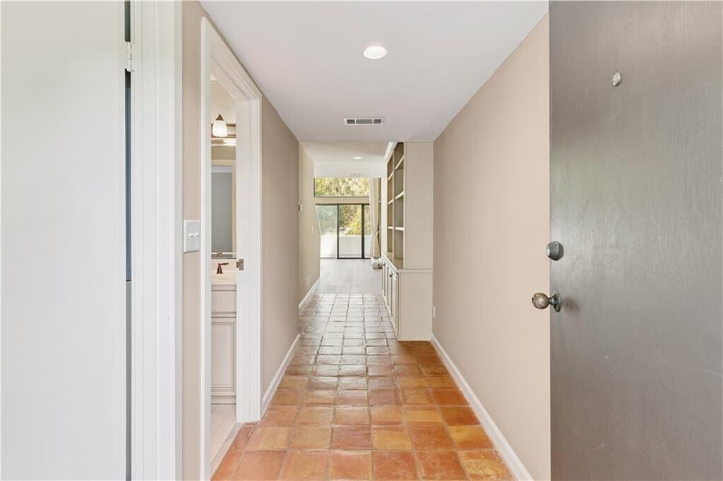 Condo in St. Simons, Georgia, United States 4 - 17874836