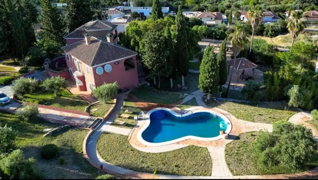 Villa in Alhaurin el Grande, Andalusia, Spain 1 - 17947558
