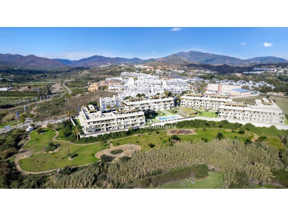 Apartment in Cancelada, Estepona, Andalusia 1 - 17947445