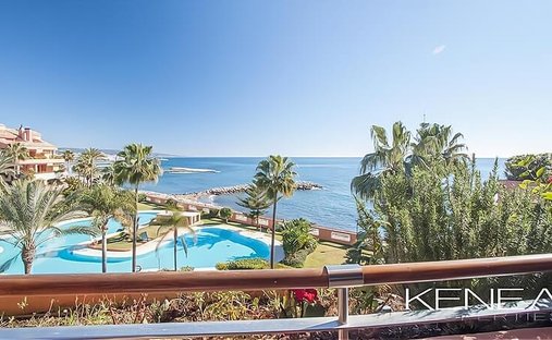 Penthouse in Puerto Banus, Marbella, Spain 1