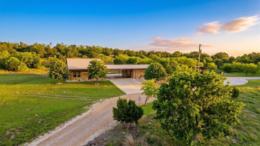 Farm Ranch in Glen Rose, Texas, United States 2 - 17952363