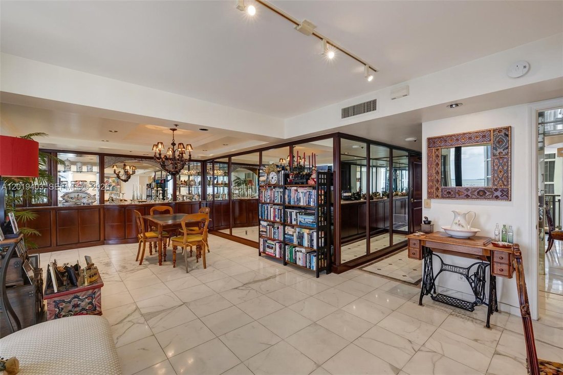 Condo in Miami, Florida, United States 5 - 17953277