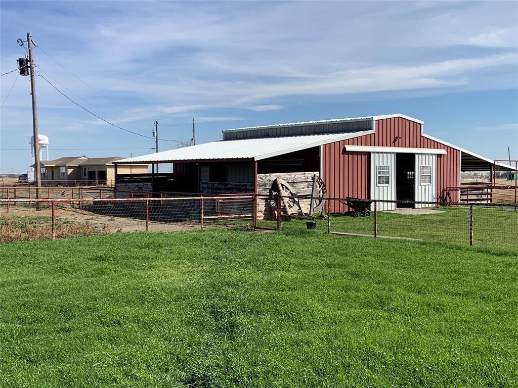 Farm Ranch in Ponder, Texas, United States 4 - 17952450