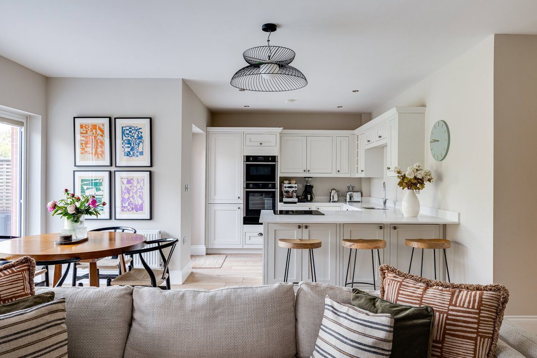 House in Cheshire West and Chester, England 3 - 17951484