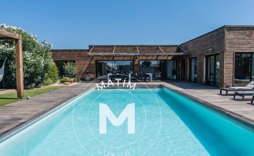 Villa in Lecci, Corsica, France 1