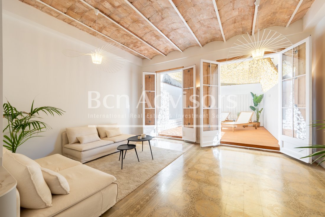 Apartment in Eixample, Barcelona, Spain 2 - 17698659