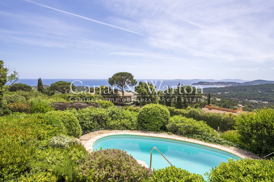 Villa in La Croix-Valmer, Provence-Alpes-Côte d'Azur, France 2 - 17774164