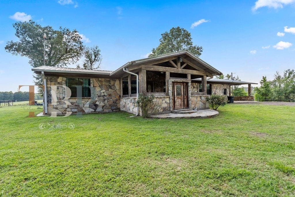 Farm Ranch in Hughes Springs, Texas, United States 1 - 17952144