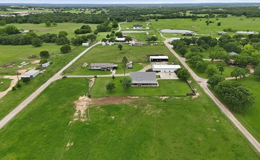 Farm Ranch in Paradise, Texas, United States 1