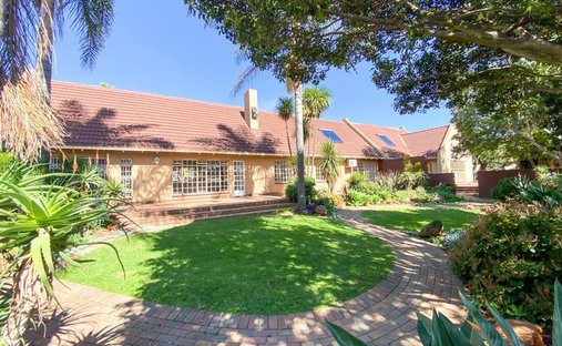 Country House in Kempton Park, Gauteng, South Africa 1