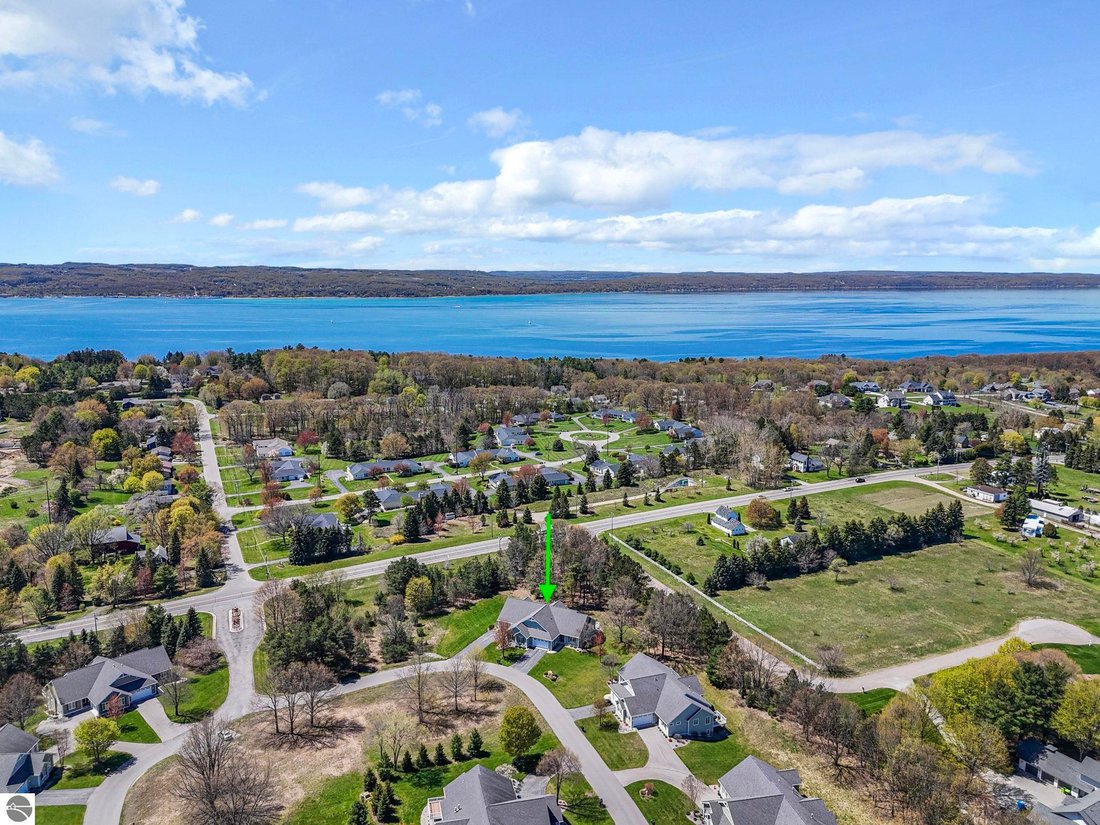 Condo in Traverse City, Michigan, United States 3 - 17509661
