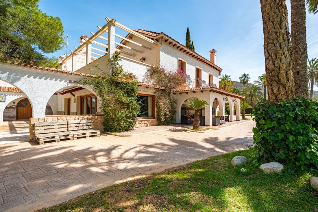 Villa in Novelda, Valencian Community, Spain 4 - 17948467
