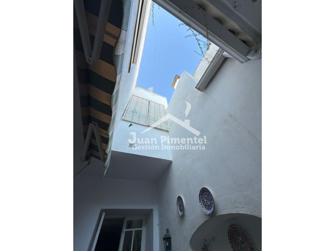 Townhouse in Estepona, Andalusia, Spain 2 - 17947222
