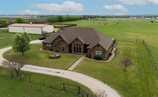 Land in Krum, Texas, United States 1