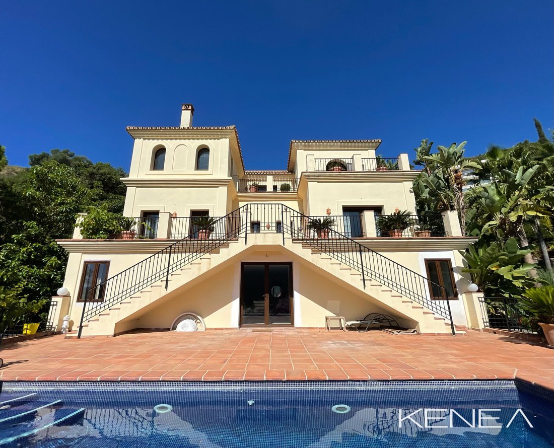 Villa in Benahavis, Andalusia, Spain 2 - 17947349