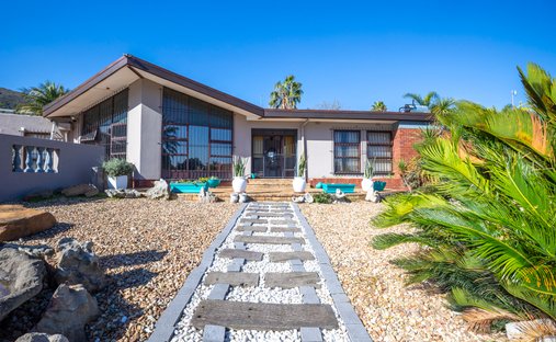 Haus in Plattekloof, Northern Suburbs, Kapstadt 1