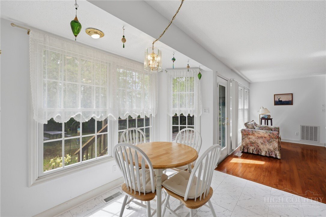 House in Fleetwood, North Carolina, United States 4 - 17953575