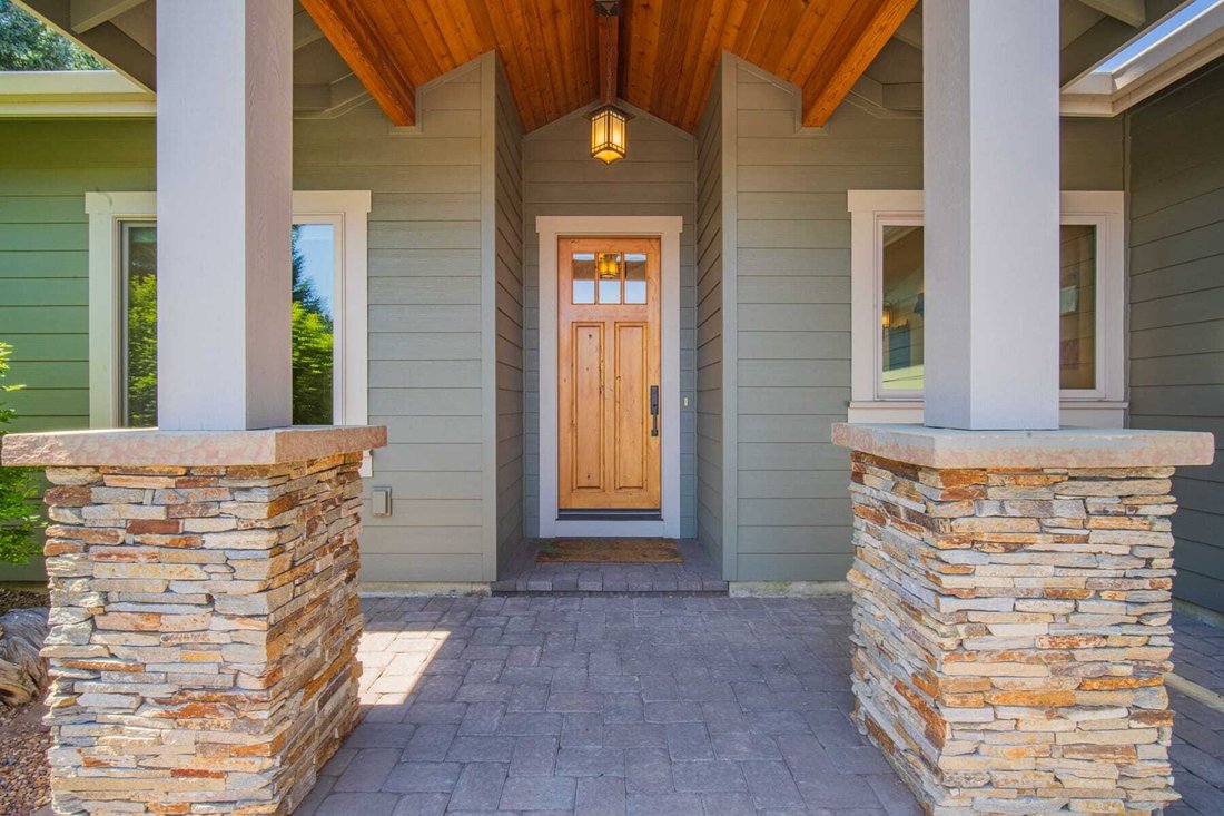 House in Bend, Oregon, United States 5 - 17949152